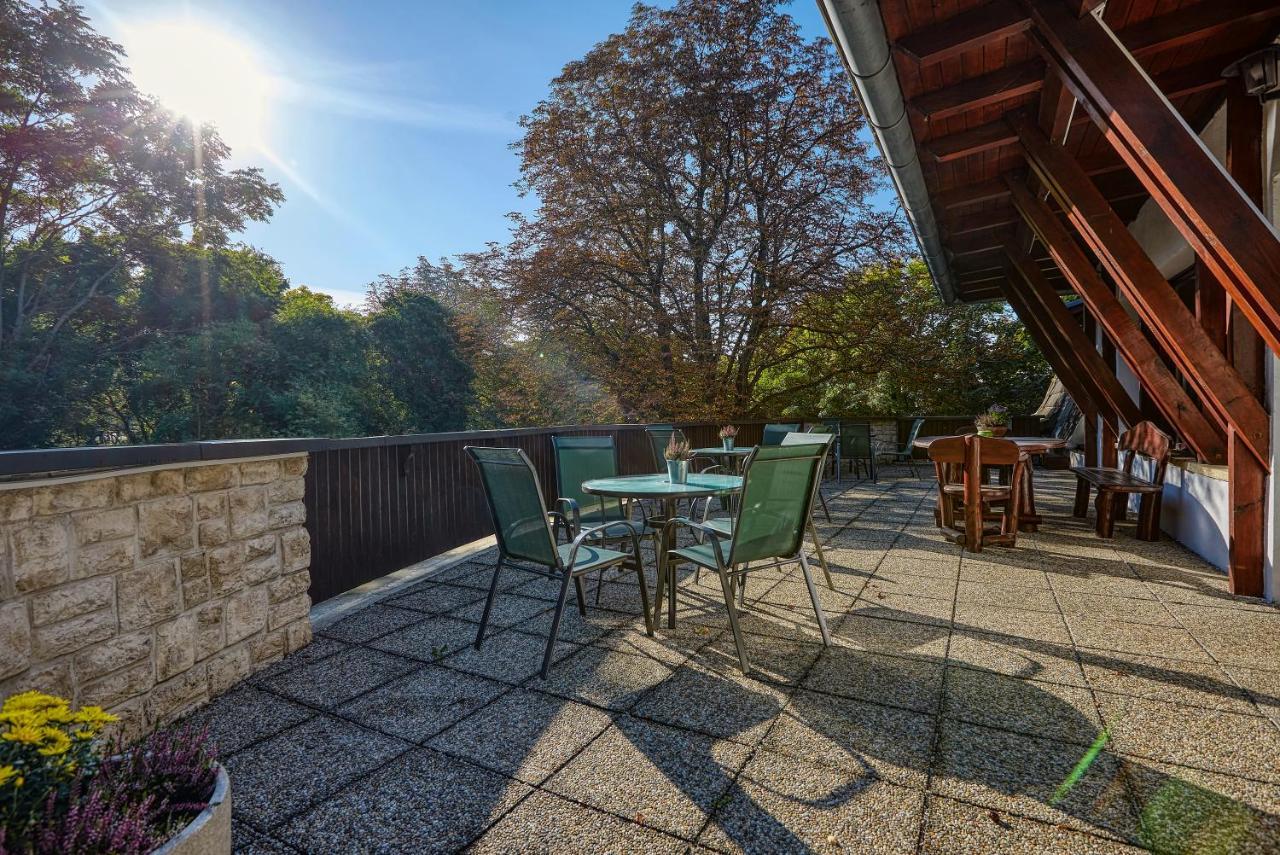 Tercia Hubertus Panzio Bed & Breakfast Sopron Exterior photo